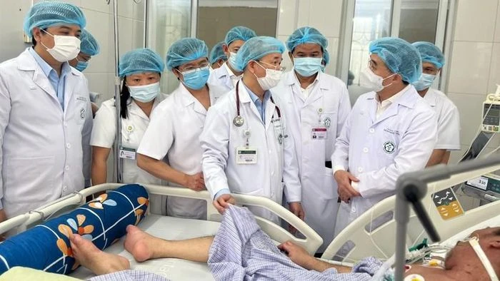 Dịch sởi diễn biến phức tạp cả ở trẻ em và người lớn - Hình 1