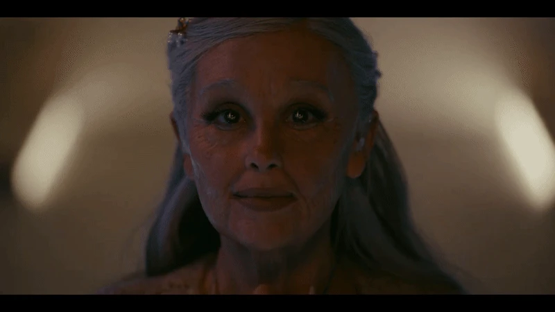 Không thể nhận ra ngoại hình gây sốc của Ariana Grande - Hình 4