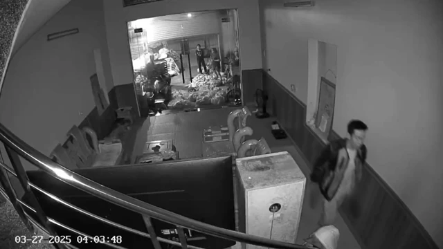 Vụ bé gái bị bắt trên nóc nhà: Đối tượng chưa hết ngáo, khai gì với công an? - Hình 4
