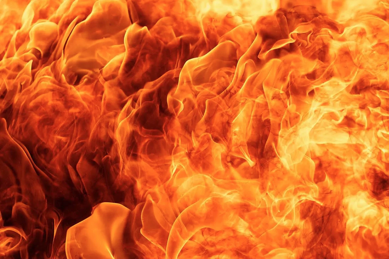 Bangladesh: Cháy khách sạn ở Dhaka khiến ít nhất 4 người thiệt mạng - Hình 1