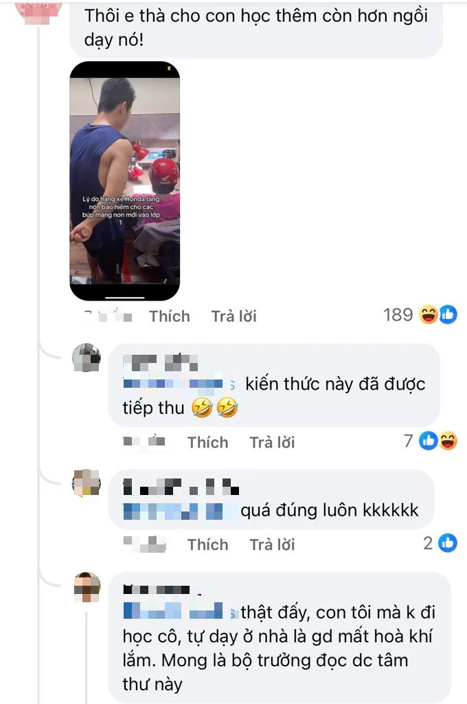 Bức ảnh người cha kèm con học gây bão mạng: Lý do nằm ở thứ đứa trẻ mang trên đầu - Hình 1