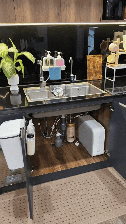 Mãn nhãn với căn bếp 120 triệu của mẹ đảm Hà Nội: Sau 2 năm sử dụng vẫn bền đẹp, gọn gàng - Hình 6