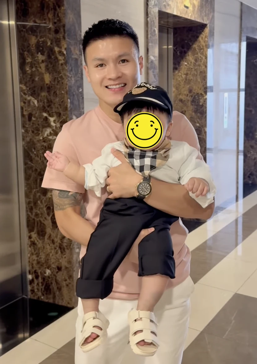 Quang Hais mother who has just played TikTok has encountered a change, related to Chu Thanh Huyen - Photo 5