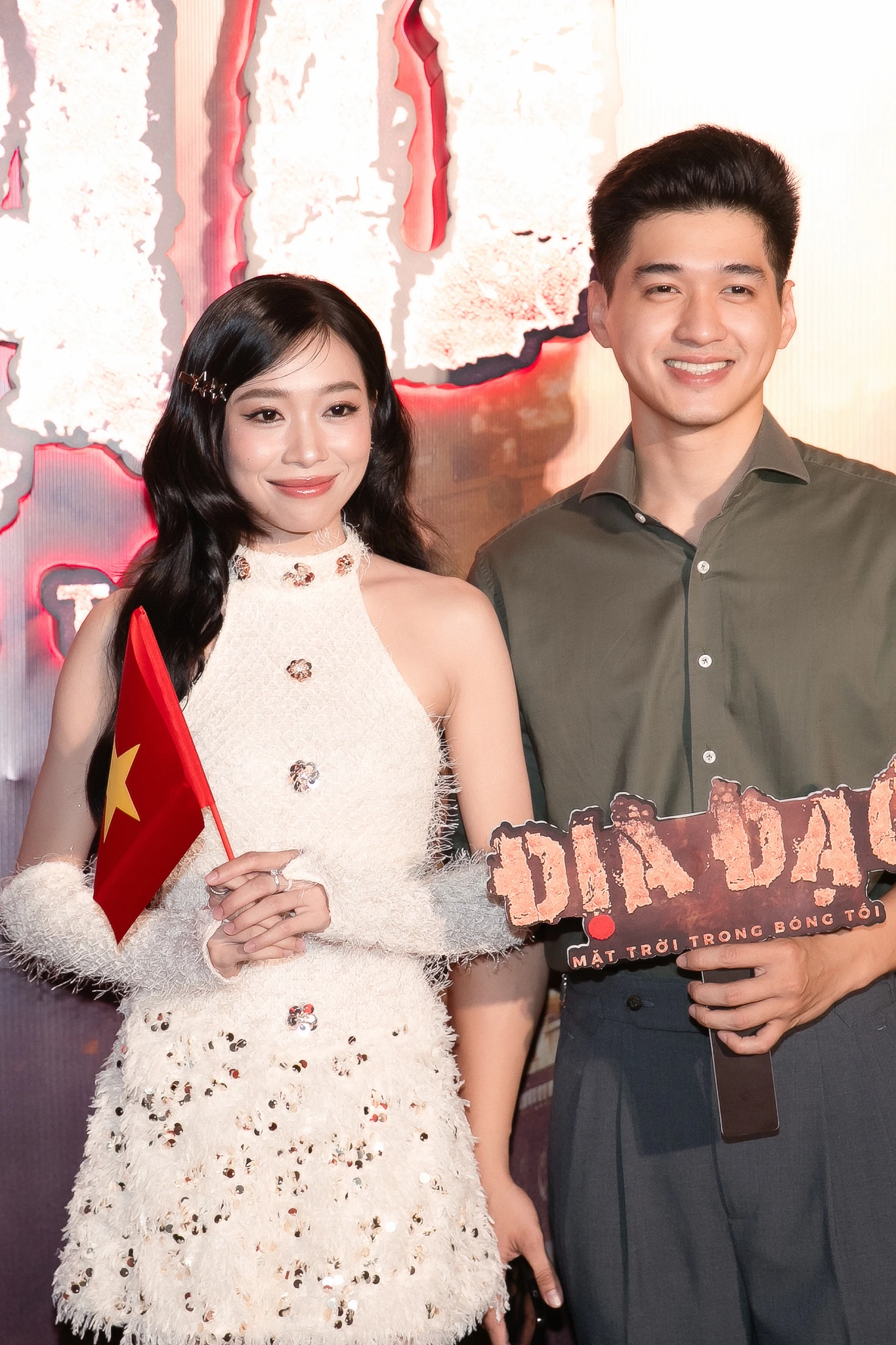 Thảm đỏ hot nhất hôm nay: Lưu Diệc Phi bản Việt đẹp phát sáng, 1 mỹ nhân gây sốt vì sang chảnh hơn cả minh tinh xứ Hàn - Hình 7