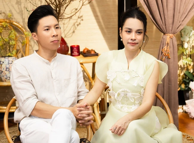Vợ chồng Osen Ngọc Mai, Quốc Nghiệp trở lại vbiz, nghi đã về VN sau ồn ào cờ lạ? - Hình 6