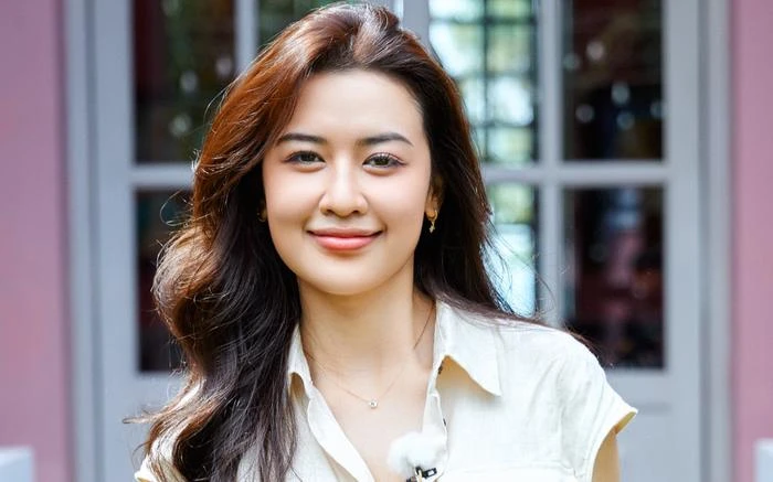 Rộ ảnh Quyên Qui hôn đàn ông lạ, nghi có bồ mới sau 1 tháng chia tay Wukong? - Hình 5