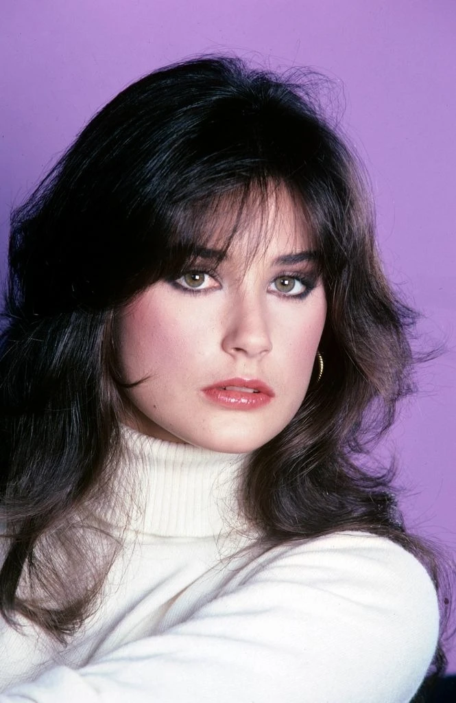 Demi Moore: 2 lần ở đỉnh danh vọng, biểu tượng nhan sắc lẫn diễn xuất hollywood - Hình 3