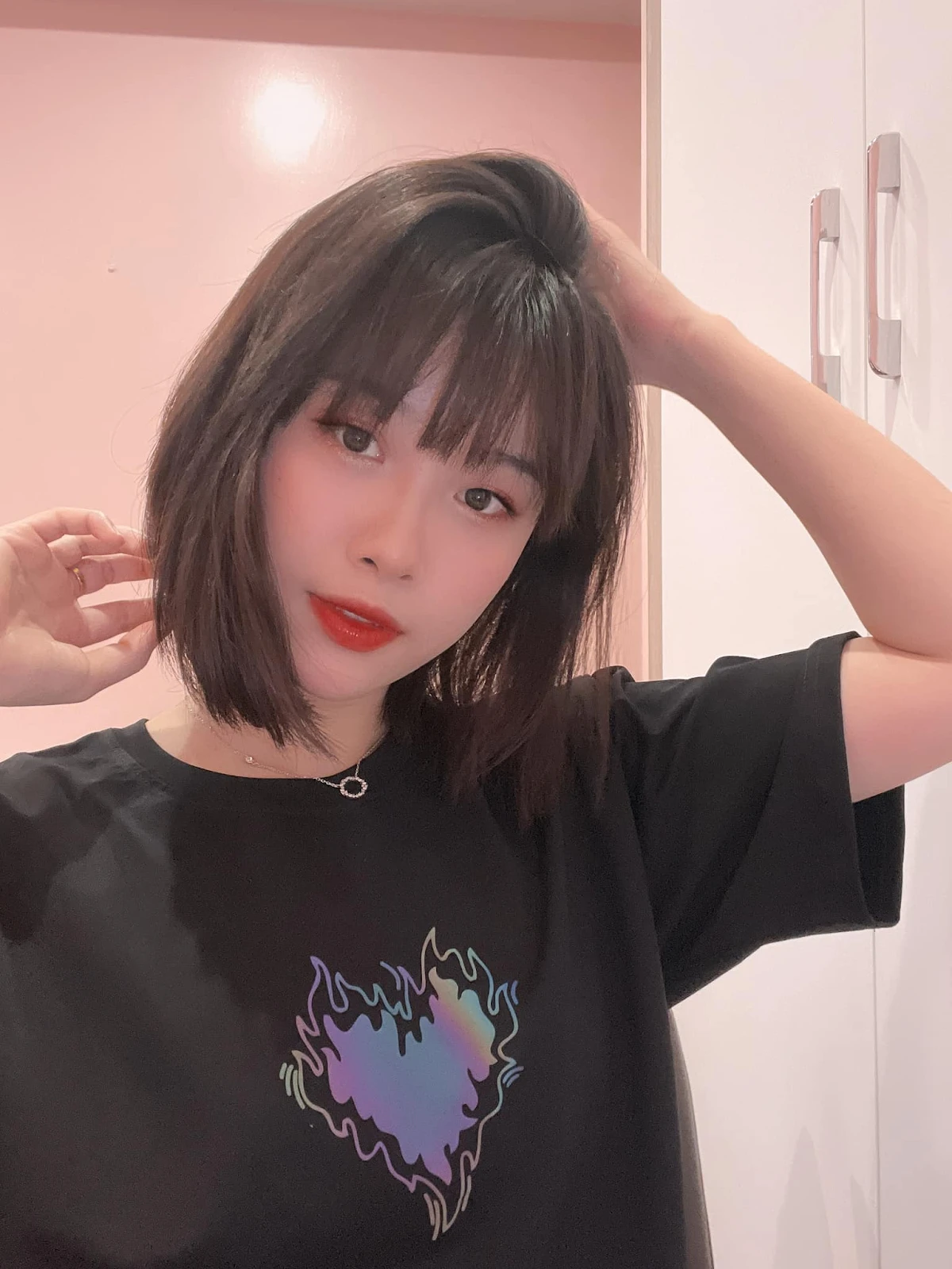 Nhung Bum: Hotgirl yêu Văn Toàn 6 năm, chia tay vẫn làm bạn, bị đồn lụy người cũ - Hình 1