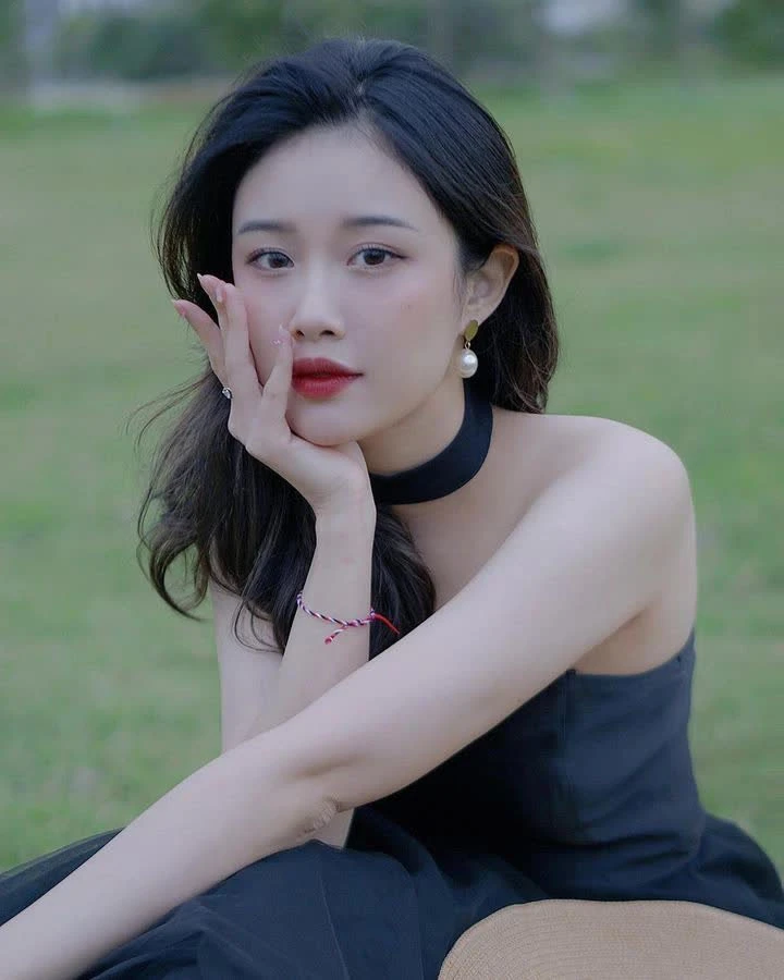 Nhung Bum: Hotgirl yêu Văn Toàn 6 năm, chia tay vẫn làm bạn, bị đồn lụy người cũ - Hình 6