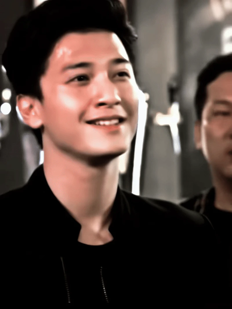17s đắt giá khiến 1 mỹ nam được khen đẹp trai nhất Việt Nam, thần thái bad boy khó ai từ chối nổi - Hình 3