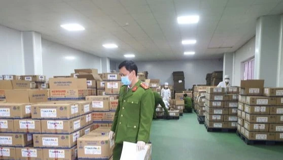 Phanh phui ông trùm điều hành 9 công ty sản xuất sữa giả, luật sư nói rõ 1 điều - Hình 5