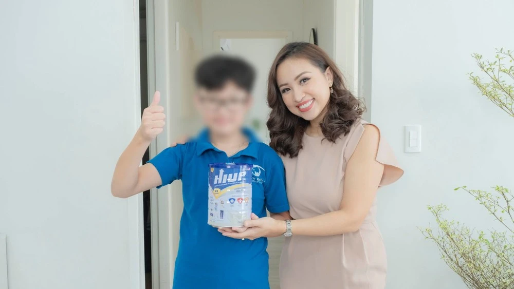 Vụ sữa giả: Hồng Vân - Quang Minh từng nhiệt tình PR, giờ gặp biến lại im lặng - Hình 3