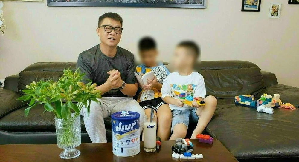 Vụ sữa giả: Hồng Vân - Quang Minh từng nhiệt tình PR, giờ gặp biến lại im lặng - Hình 2