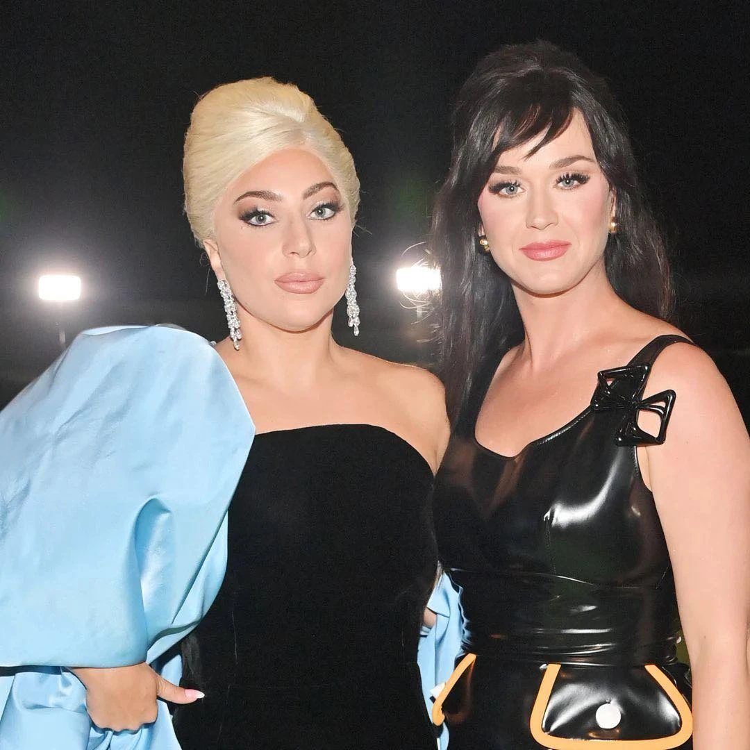 Màn du hành vũ trụ hơn 10 phút của Katy Perry: Lady Gaga và dàn sao Hollywood đăng đàn mỉa mai khắp MXH - Hình 4