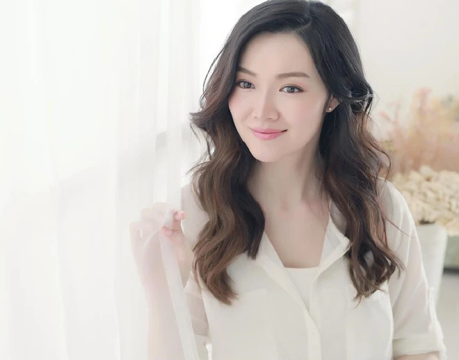 Diệp Thuý Thuý: Tình địch cũ Triệu Vy, 2 lần trầm cảm, giờ sống như bà hoàng - Hình 9