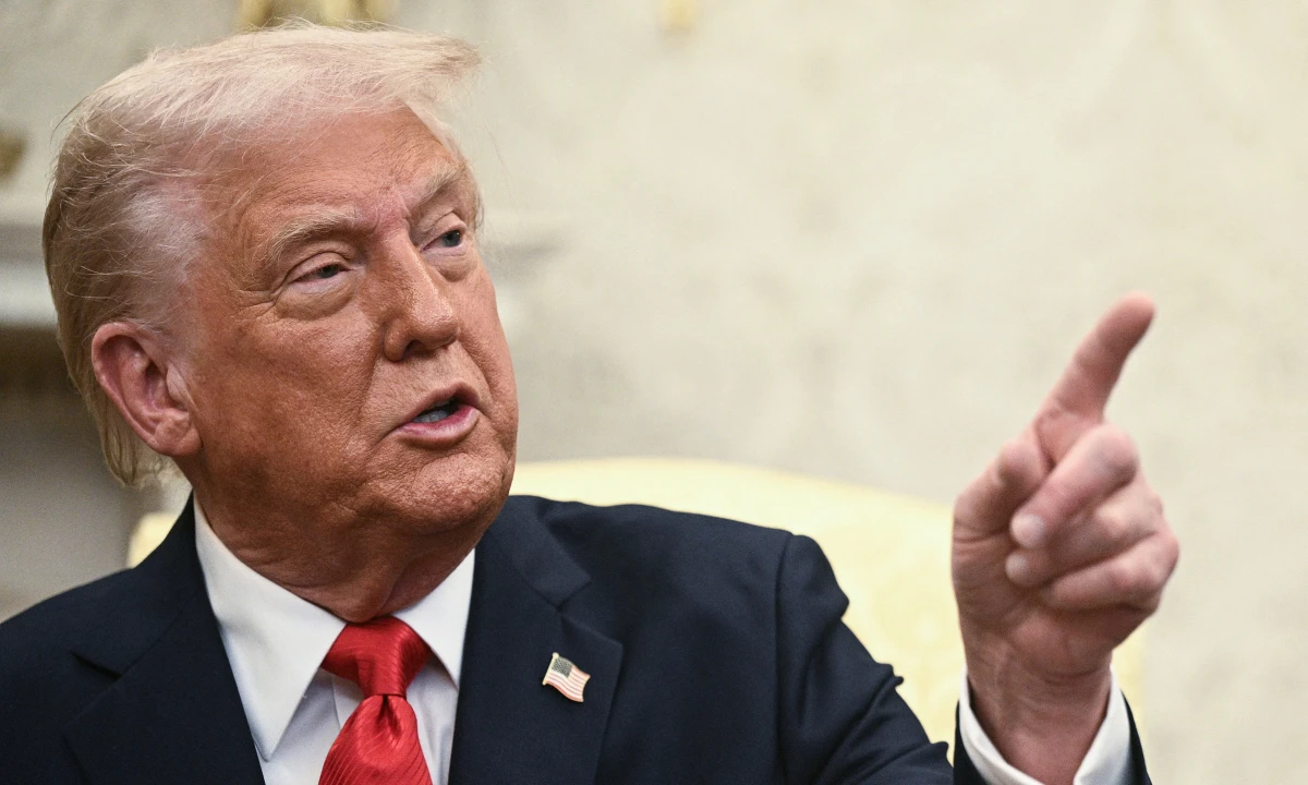 Harvard đối đầu ông Trump, bị cắt viện trợ tỷ USD, tước quyền tuyển du học sinh? - Hình 2
