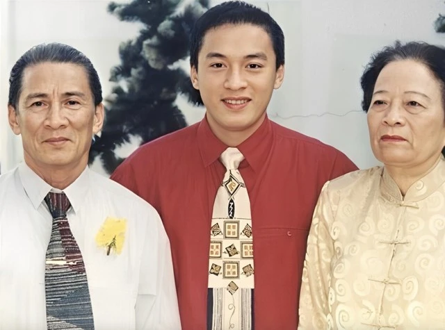 Lam Trường báo tin tang sự, mẹ ruột qua đời, bà xã hé lộ điều đau lòng - Hình 3