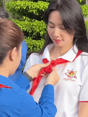 Thái độ lạ lẫm của Thuỳ Tiên hậu ồn ào kẹo rau - Hình 1