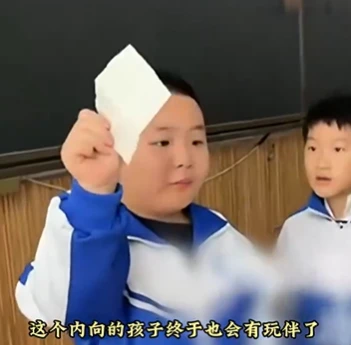 Pha giao bài tập về nhà cồng kềnh nhưng tinh tế vô cùng của 1 cô giáo tiểu học: Ký ức vui vẻ sẽ theo những đứa trẻ suốt cuộc đời! - Hình 2