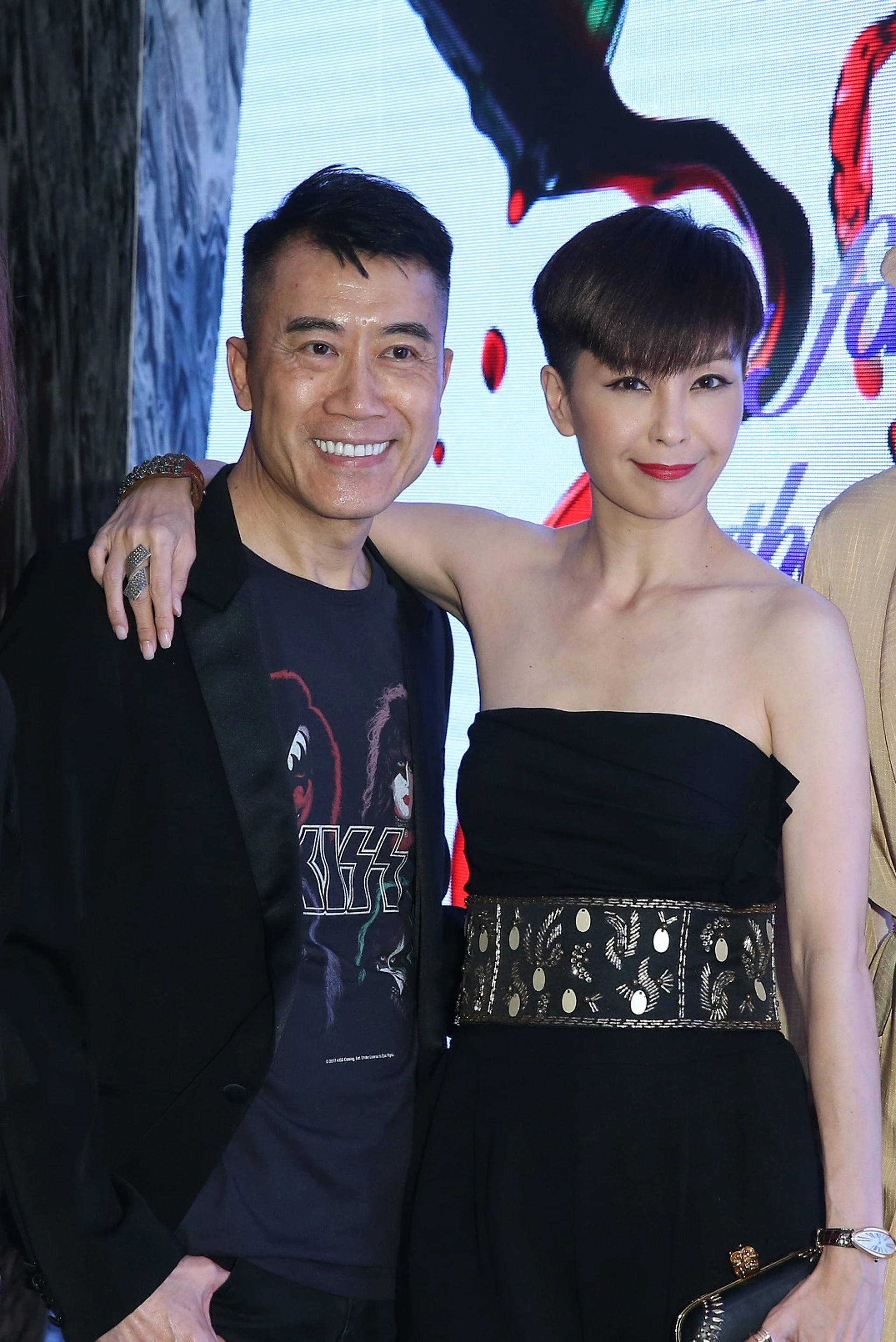 Bi kịch gì đã xảy ra với mỹ nhân mất chồng đại gia chỉ sau 13 ngày cưới, thành góa phụ ở tuổ.i 21? - Hình 7