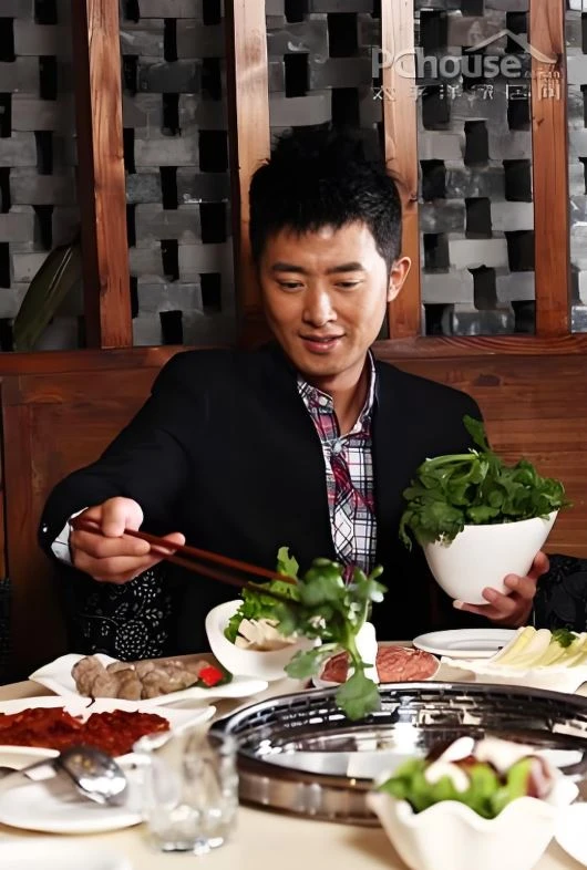 Chán showbiz, nam thần rẽ hướng mở quán lẩu và cái kết không ai ngờ - Hình 3