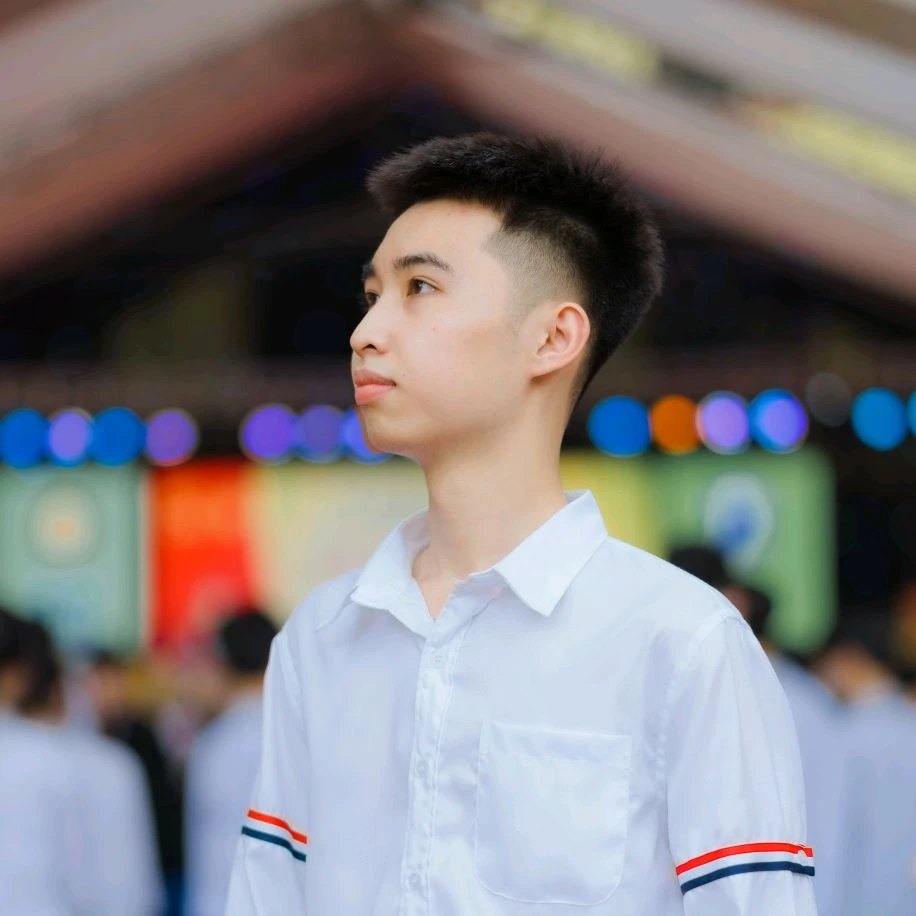 Trực thăng kéo cờ, thanh niên HN chi chục triệu vào TPHCM cắm trại xem diễu binh - Hình 3