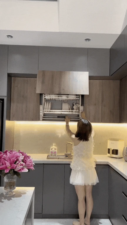 Căn bếp 200 triệu đủ các đồ xịn nhưng gia chủ khuyên: Thứ đáng sắm nhất chỉ tốn vài triệu đồng! - Hình 4