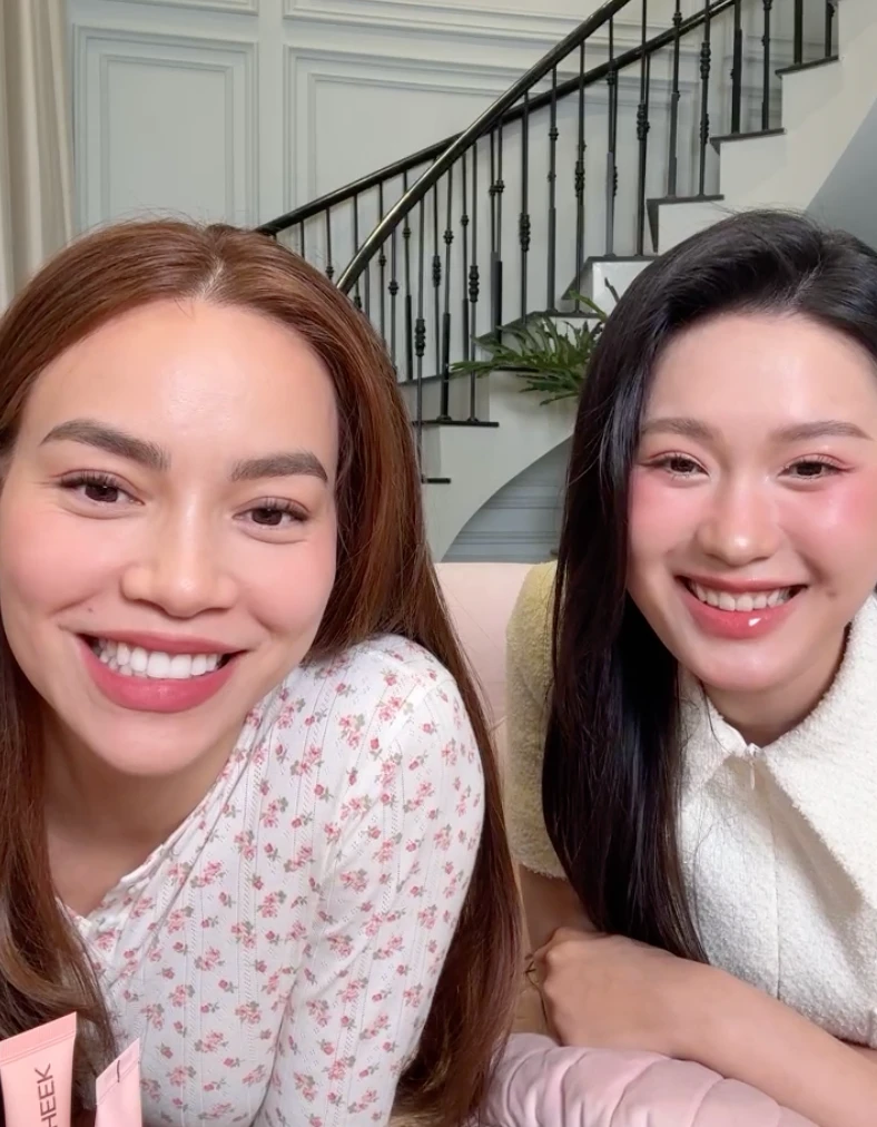 Vợ Văn Hậu dấn thân showbiz, đụng độ Hà Hồ trên livestream, bùng nổ visual? - Hình 1