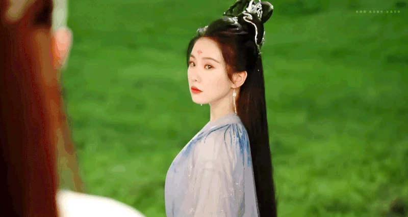 Phim cổ trang chưa chiếu đã bị chê nát nước, nữ chính đẹp mê mẩn nhưng ai nhìn cũng thấy mỏi cổ - Hình 2