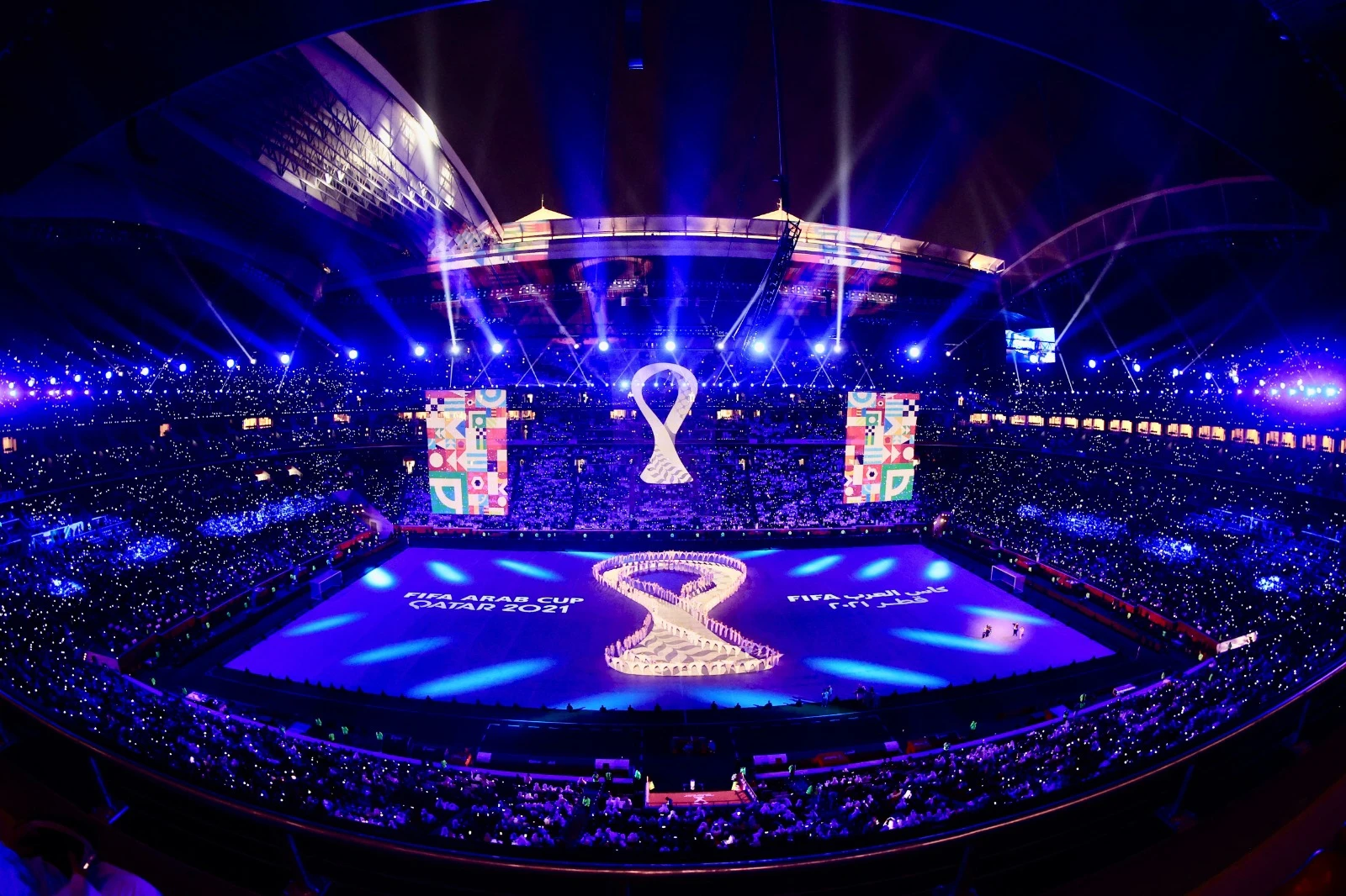 World Cup lần đầu có halftime show, Shakira dắt Rihanna lên sàn, hứa hẹn bùng nổ - Hình 1