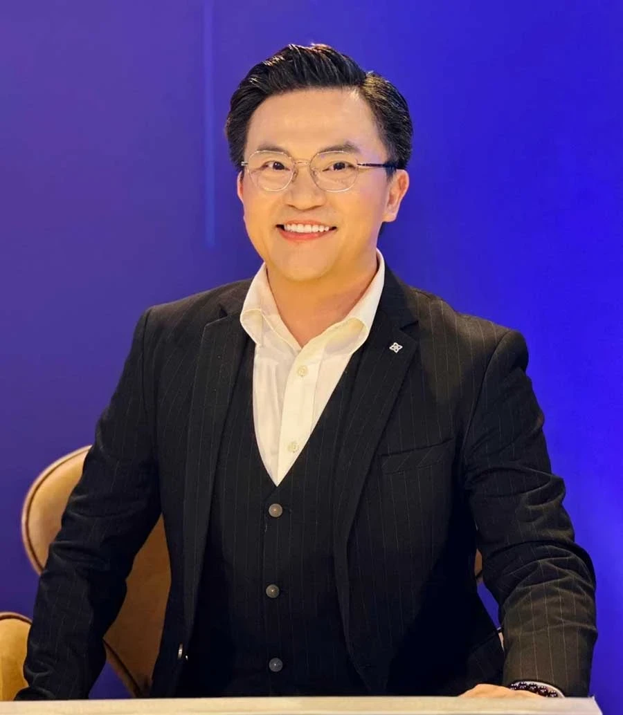 Đại Nghĩa: MC giàu nhất VN, ở cung điện, không vợ con, nhà trải từ Việt qua Mỹ - Hình 3