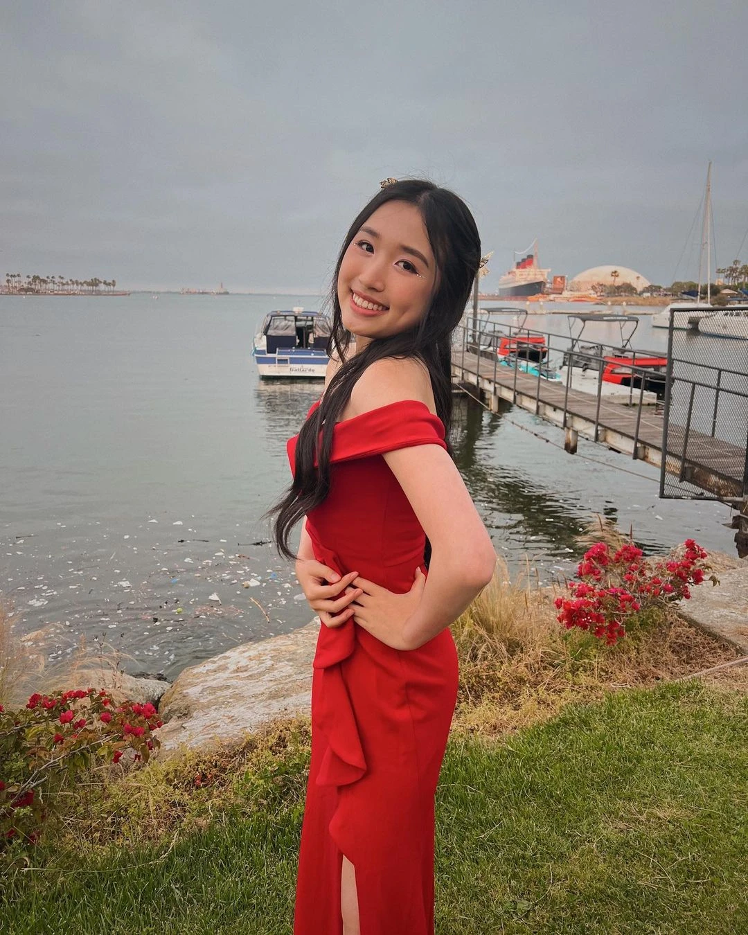 Jenny Huỳnh, Chao: Học giỏi ngang nhau, xinh đẹp, nhưng hơn nhau 1 điều này! - Hình 6