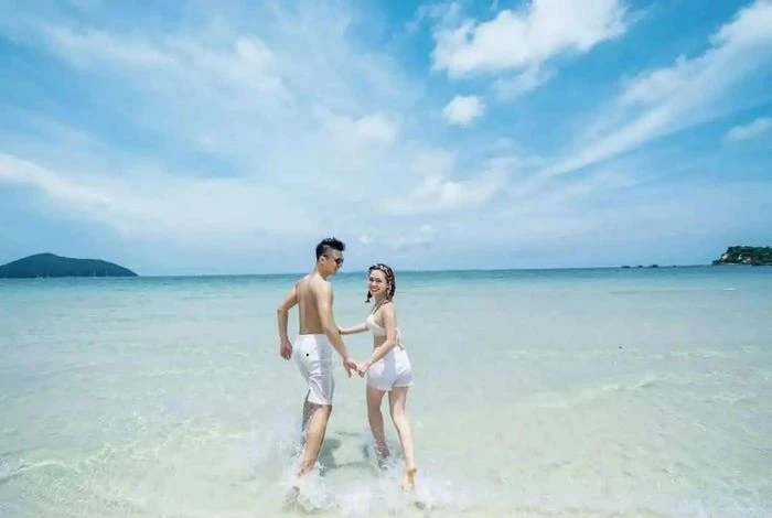 Những địa điểm không thể bỏ qua khi tới du lịch tại Đảo Quan Lạn - Hình 1