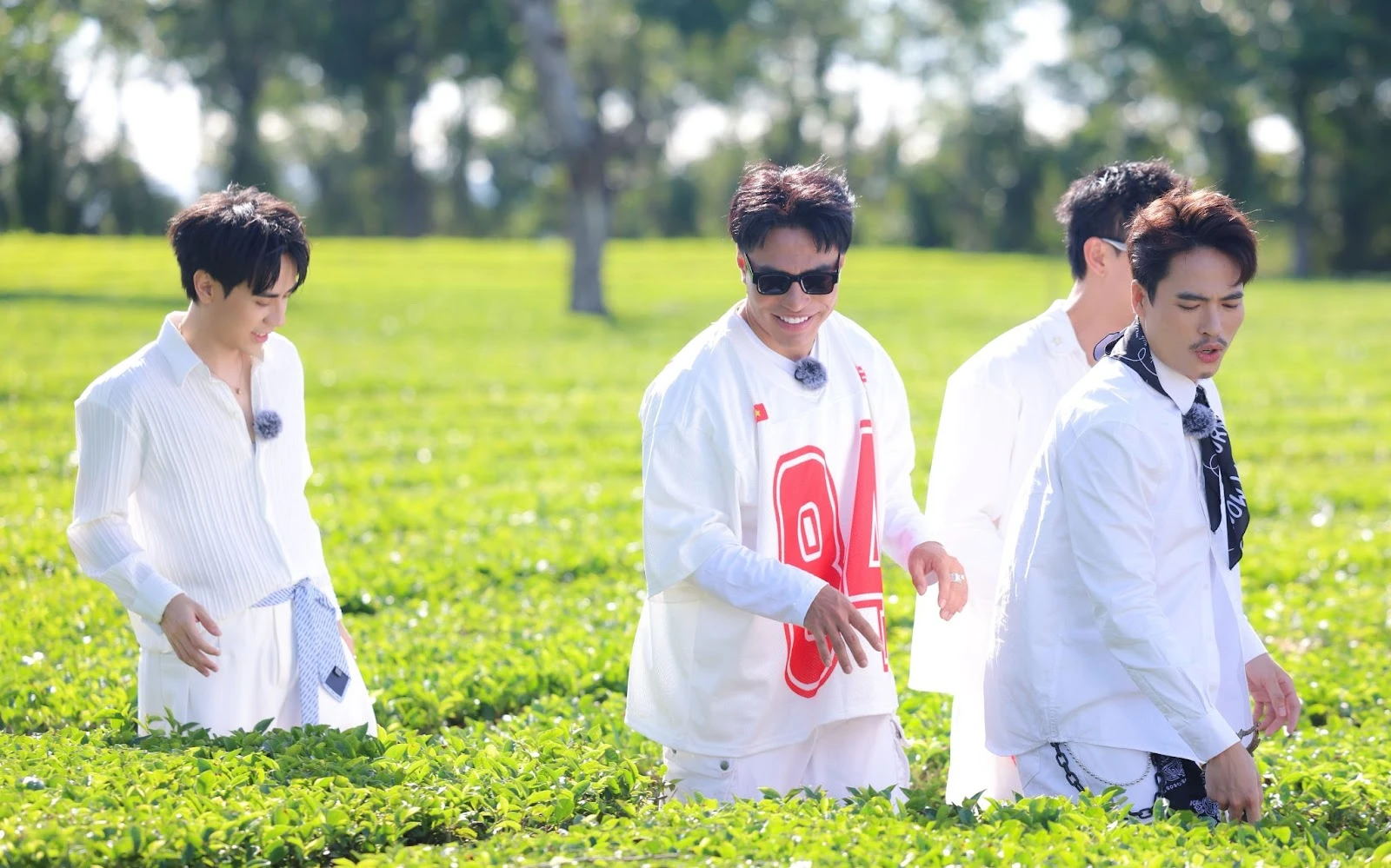 Quang Hùng Master D chạnh lòng kể về thời còn hát hội chợ, bể show lấy 50k - Hình 1