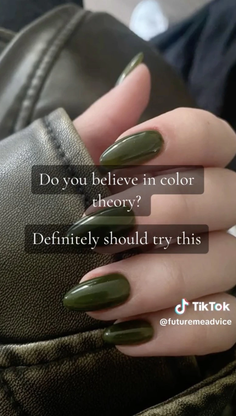TikTok đang bị ám ảnh bởi thuyết móng tay xanh: Đây rốt cuộc là gì? - Hình 2