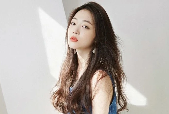 Anh trai Sulli quay xe tố IU giả tạo đẩy Sulli vào bế tắc, sự thật ra sao? - Hình 7