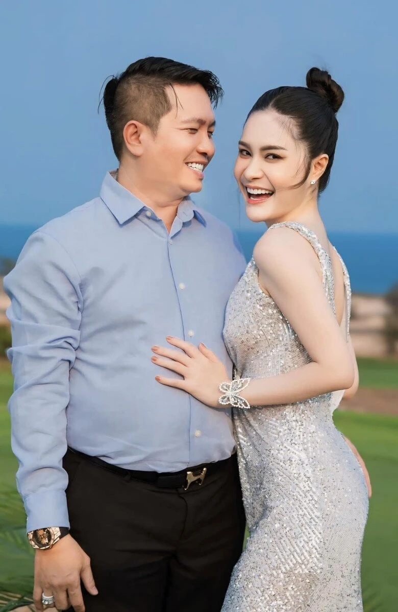 Đoàn Di Băng tặng bánh hình nhạy cảm khiến chồng xịt keo, CĐM nhớ đến ViruSs - Hình 6