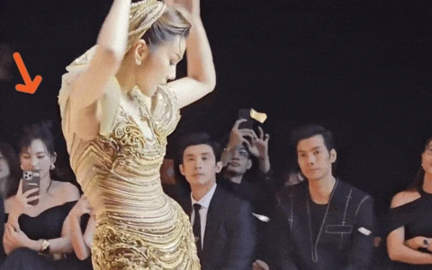 Màn catwalk khó hiểu của Thanh Hằng: Nhã Phương và dàn sao bị tóm thái độ, khẩu hình Phương Anh Đào gây tranh cãi - Hình 5