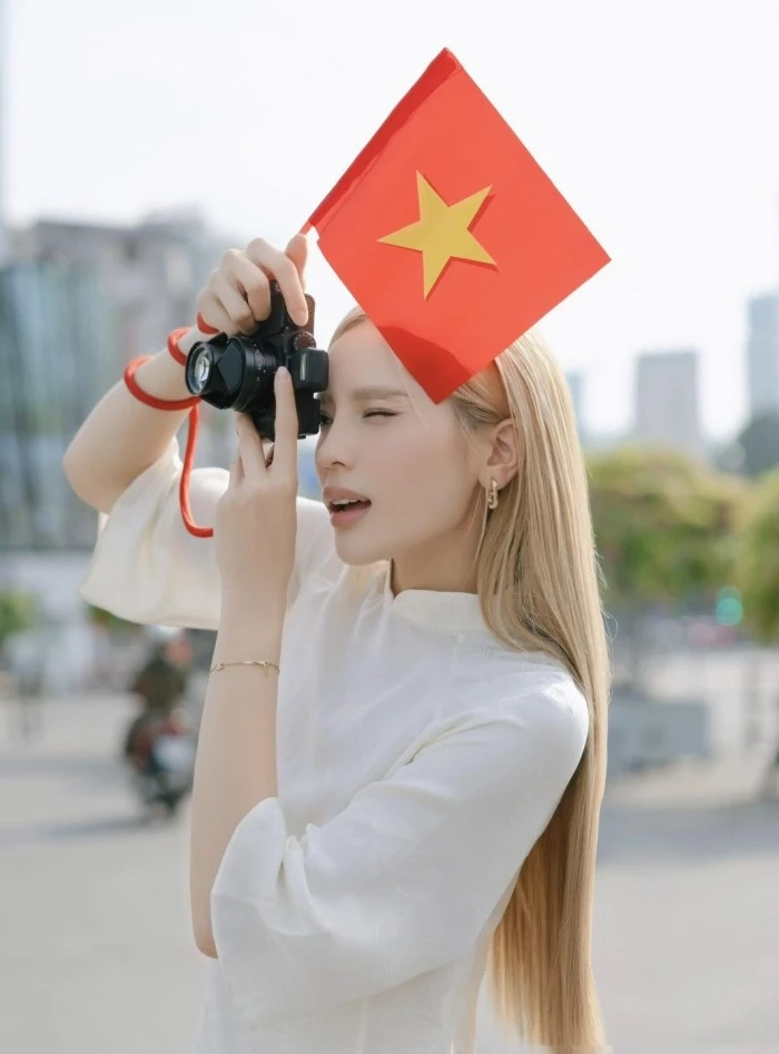 Kỳ Duyên tranh cãi khi mặc áo Đoàn đeo khăn quàng đỏ, liền lên tiếng, gỡ hết ảnh - Hình 4