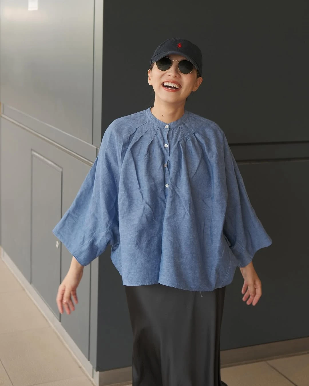 5 ý tưởng mặc đẹp, thông thoáng và dịu dàng từ linen - Hình 9