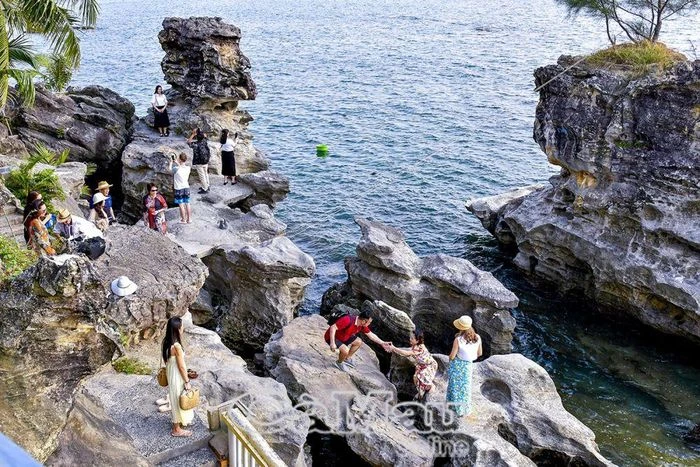 Chiêm ngưỡng hòn đảo đẹp thứ 2 thế giới - Hình 3