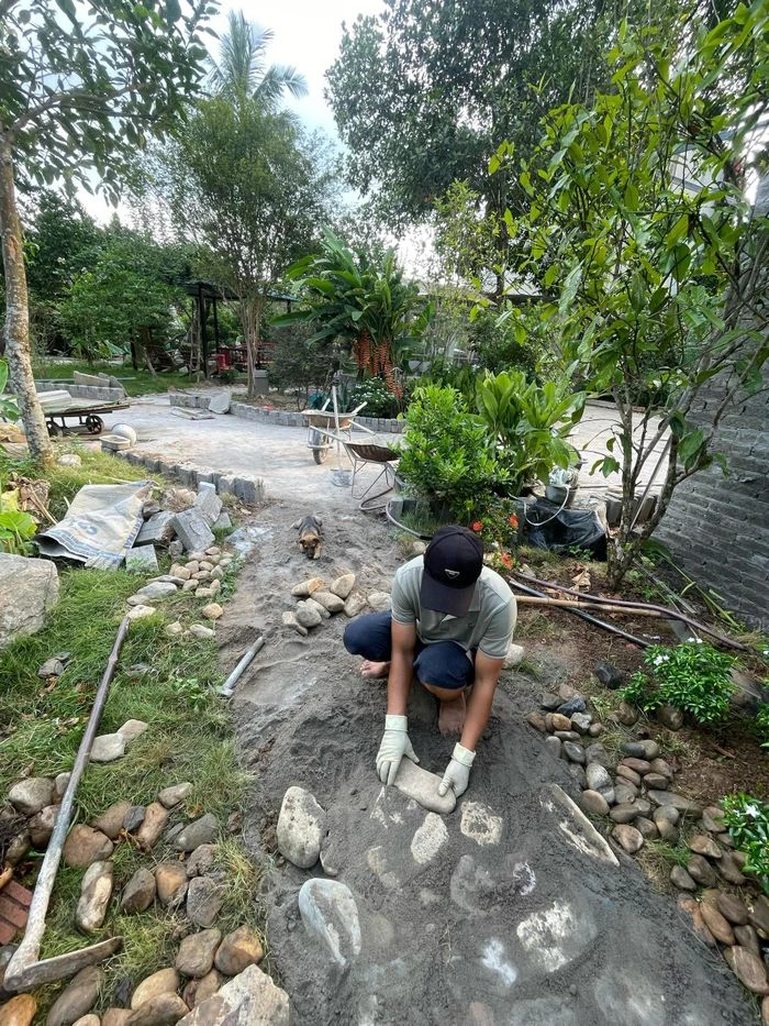 Giám đốc bỏ phố về ngoại ô Hà Nội, dành 6 năm làm khu vườn 3.500m2 trong mơ - Hình 10
