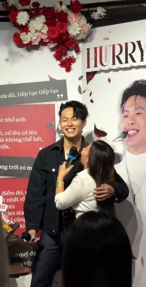 HURRYKNG đón tuổ.i mới cùng dàn Ngỗng con, bật khóc vì 2 trùm cuối đán.h úp? - Hình 2