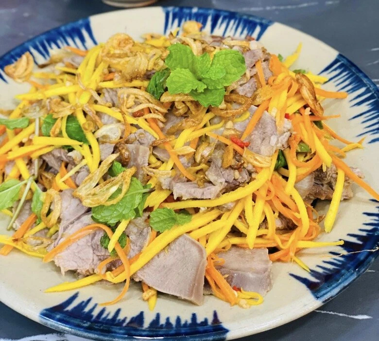 Nộm lưỡi heo thơm ngon, giòn sần sật làm bữa cơm bớt ngán - Hình 11