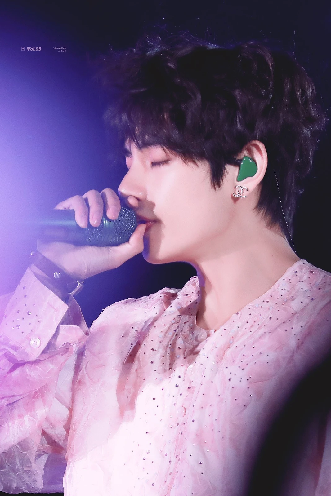 V (BTS) bị lợi dụng hình ảnh trái phép, công ty phản ứng gay gắt, ARMY bức xúc - Hình 11