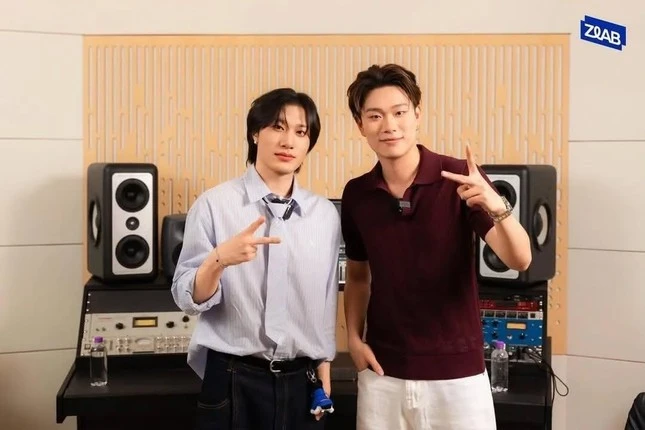 Bang Yedam: Dứt tình YG rời TREASURE, rộ ảnh với Dương Domic khiến fan rần rần - Hình 14