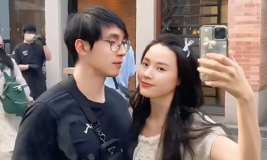 Midu rộ clip thân mật với chồng, đồng lòng đổi 1 điểm khiến dân tình trầm trồ - Hình 6