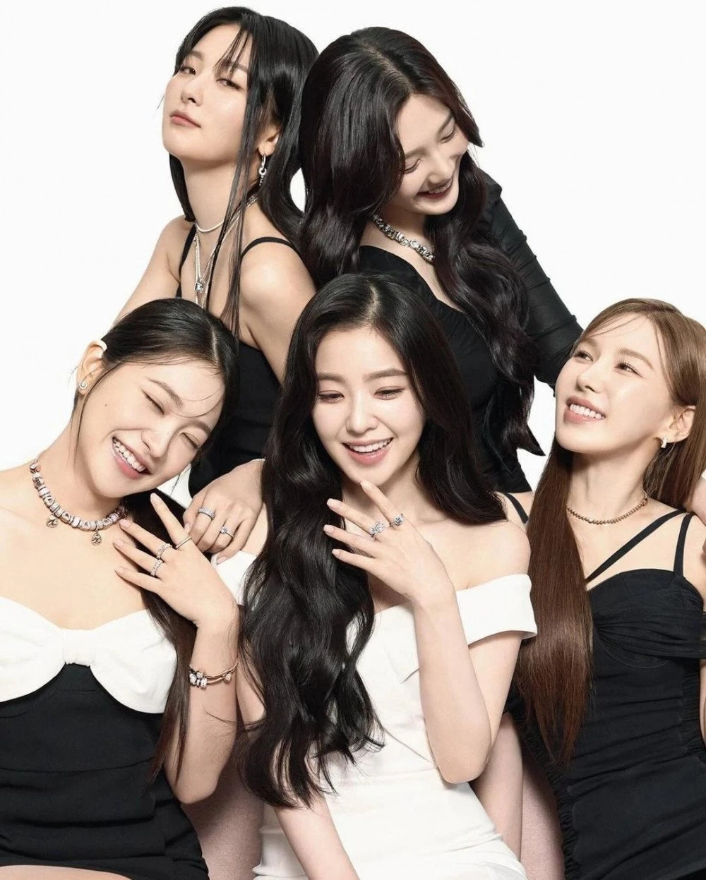 Red Velvet tiễn Wendy và Yeri lên đường, đối mặt viễn cảnh tương tàn ở Kpop? - Hình 2