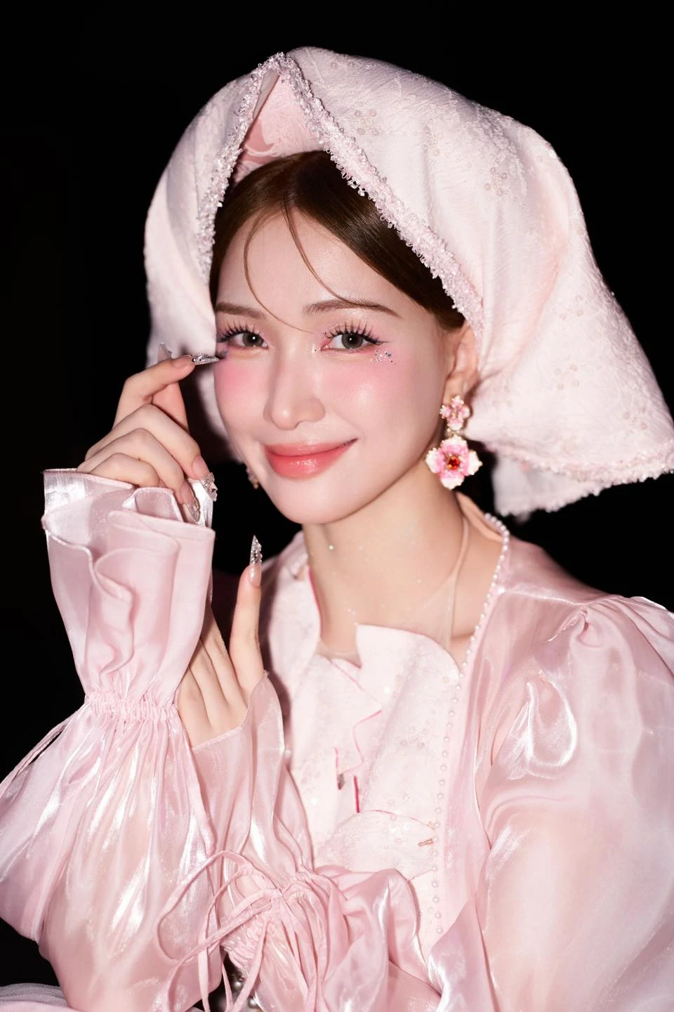 Hoà Minzy bị phốt 1 con nợ bền bỉ, thuê fan ủng hộ, khịa ngược 1 câu thấm? - Hình 3