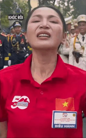 Cha đẻ ca khúc 2,2 tỷ view hot nhất dịp 30/4 bất ngờ xin lỗi - Hình 3